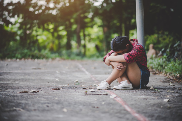 How to Guess It’s Teen Depression? 17 Signs Your Teen is Depressed